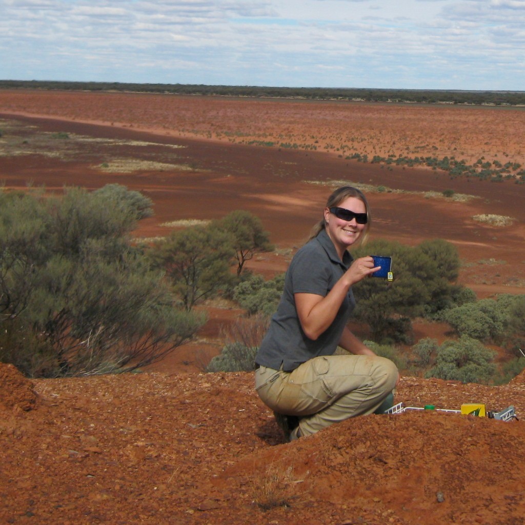 http://australianmammals.org.au/files/337_judy_dunlop_cuppa_at_lorna_glen.jpg